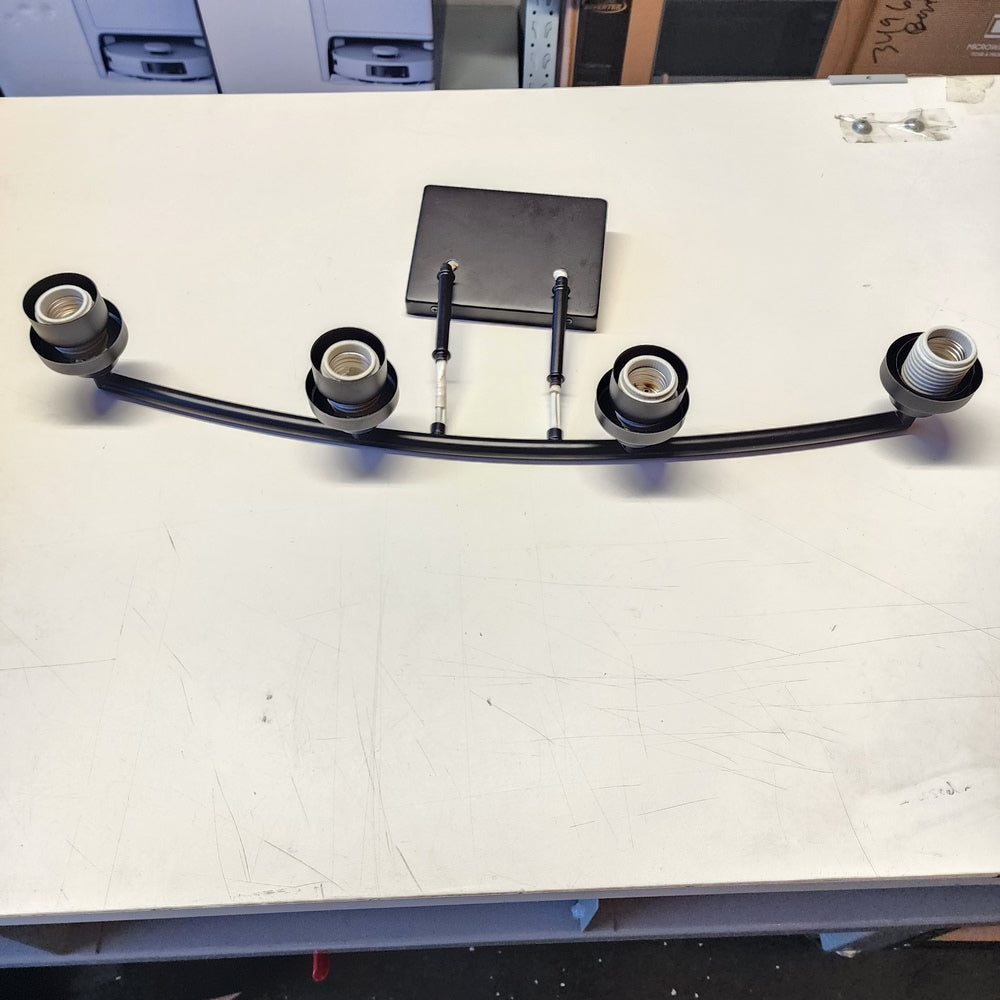 4-Light Vanity Bar Fitter 4-Light Vanity Bar Fitter